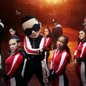 Daddy Yankee & Snow – Con Calma (Official Video)