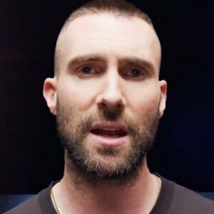 Maroon 5 – Girls Like You ft. Cardi B (Official Music Video)